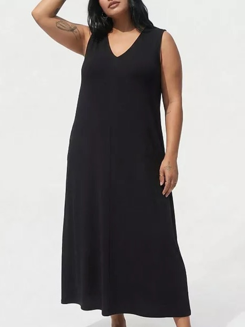 Universal Standard Sleeveless V-Neck Black Midi Dress